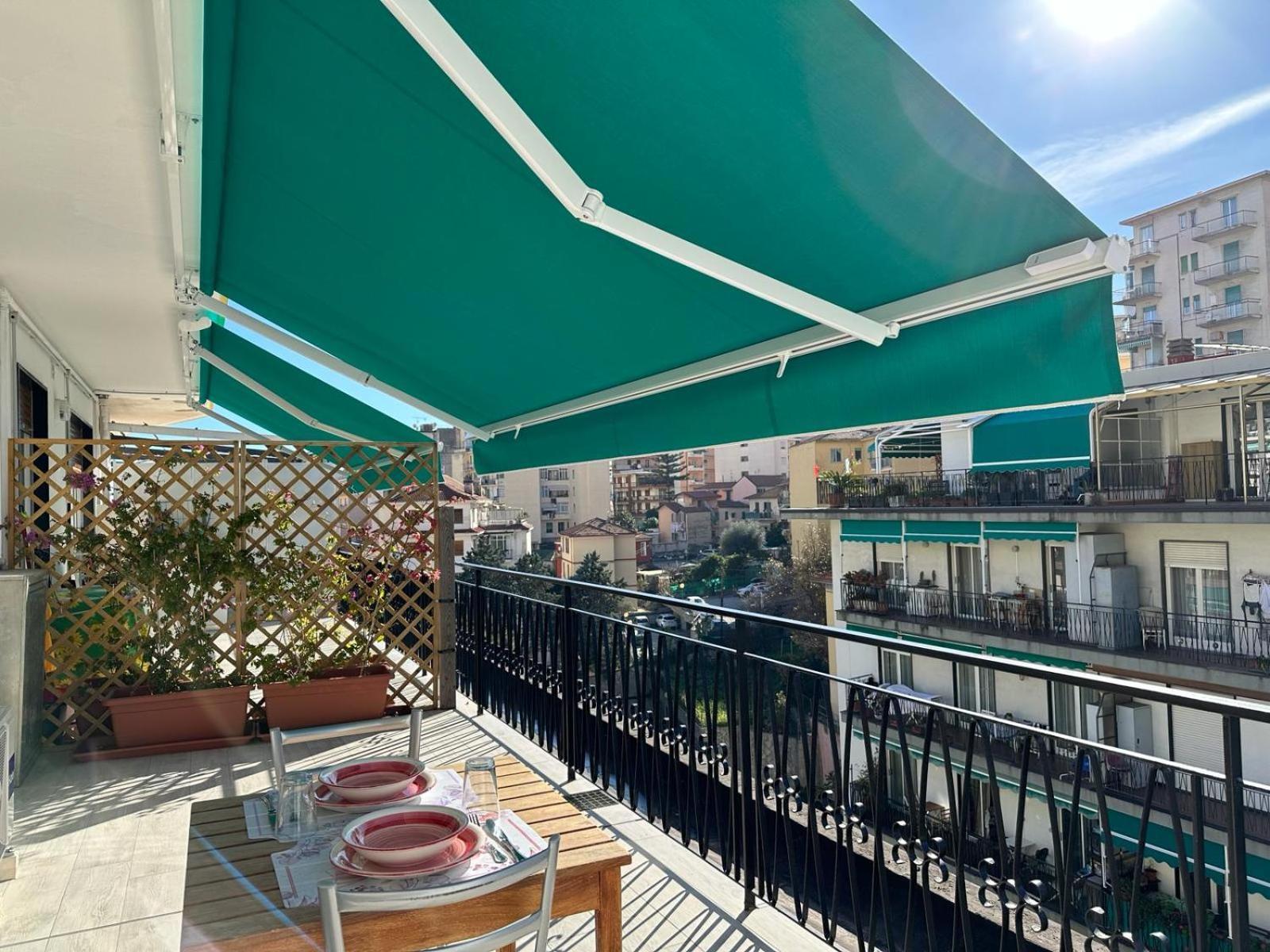 Wh - Cuore Home - Attico Monolocale Con Parcheggio Gratuito - 5 Minuti Dal Centro - Wifi Санремо Экстерьер фото